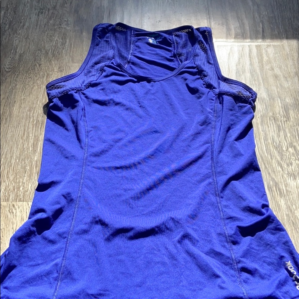 Reebok workout tank size medium